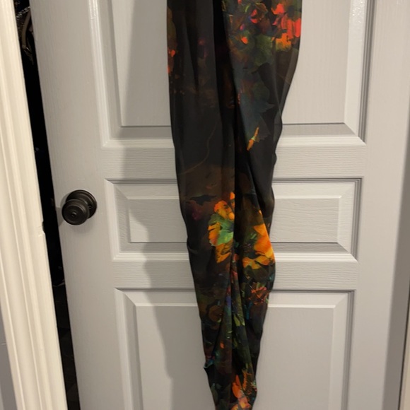 H&M Sweetheart cut, floral print, strapless dress - Picture 8 of 9